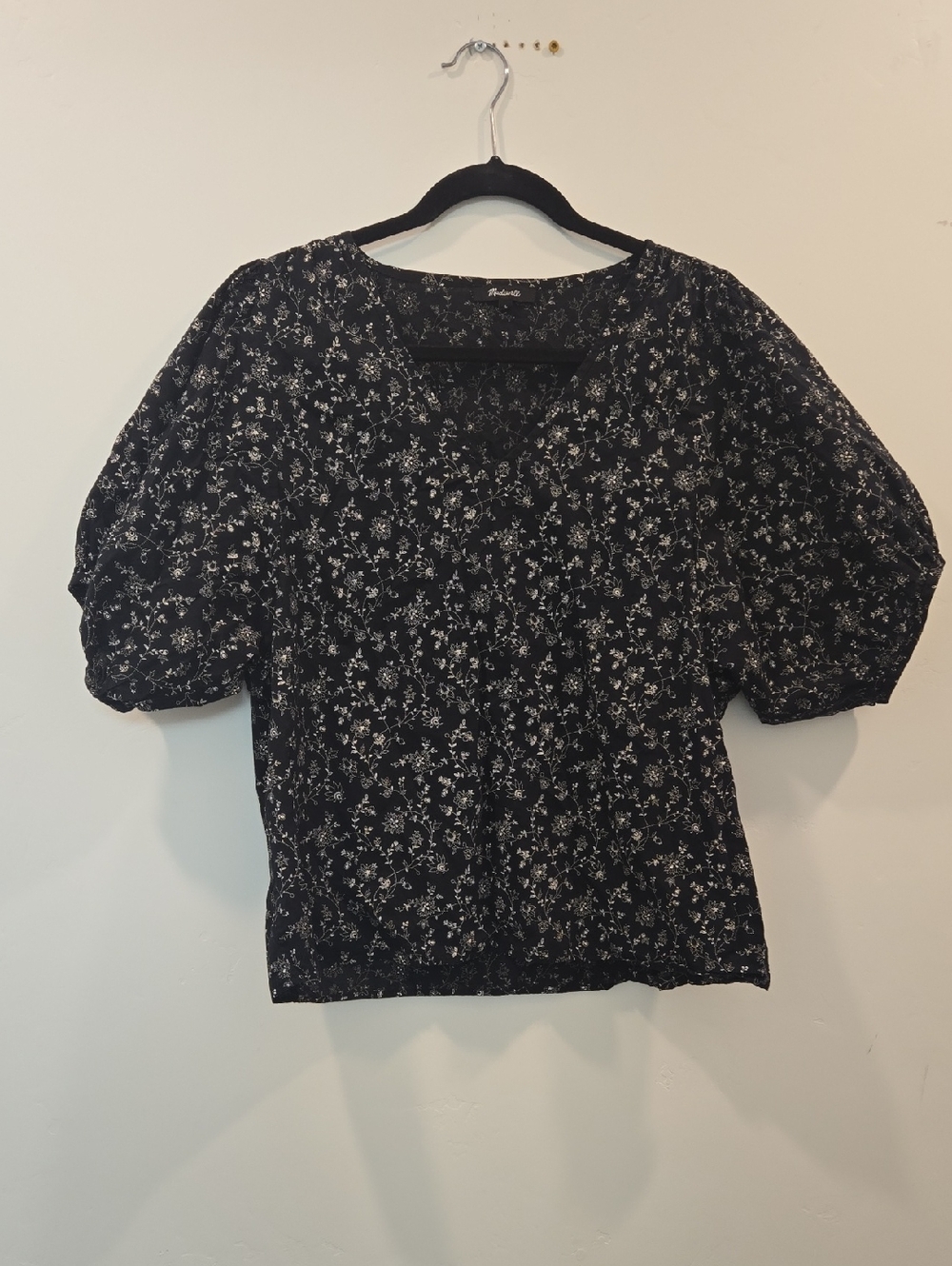 Madewell Black Floral Puff-Sleeve V-Neck Blouse
